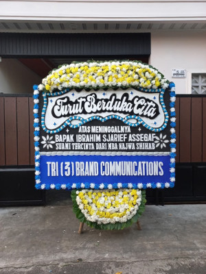 Papan Bunga Duka di Panaragan